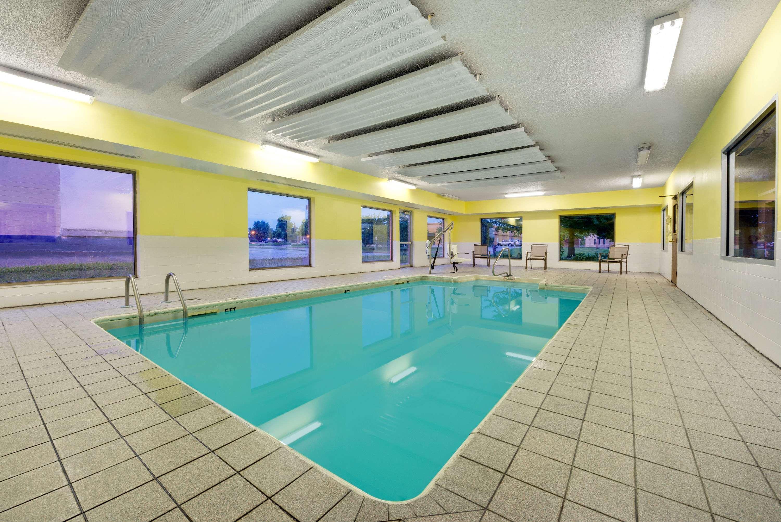 Super 8 By Wyndham Kokomo Kültér fotó
